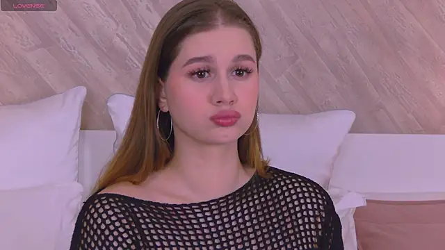 EllieHayes online show from February 23, 10:31 pm