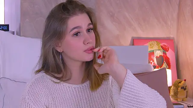 EllieHayes online show from March 22, 9:53 pm