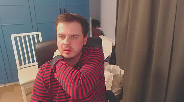 CuteMan33 online show from December 16, 8:48 pm