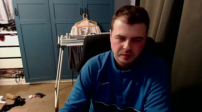 CuteMan33 online show from February 21, 3:45 am