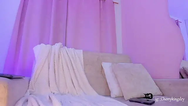  cherrykingsley1 online show from September 26, 4:38 am