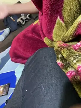 Snapshot of United3 chatting on December 18, 8:09 am United3 online show from December 18, 8:09 am