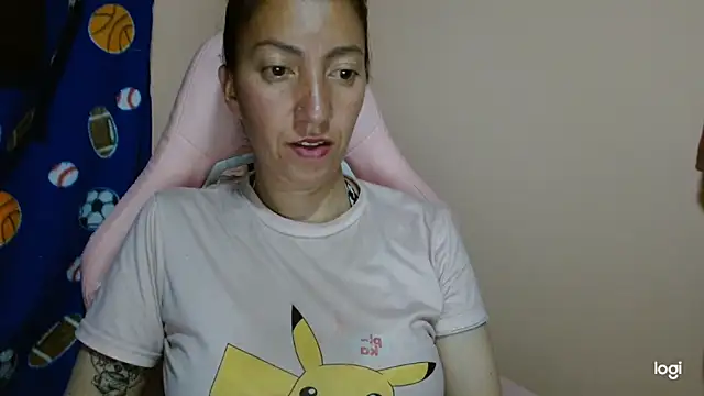 Snapshot of kaybabyhot chatting on April 29, 10:27 pm kaybabyhot online show from April 29, 10:27 pm