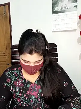 Hot-Angel  online show from February 13, 6:37 pm