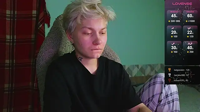 esajukyy online show from December 30, 1:03 pm