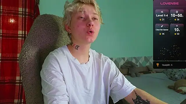 esajukyy online show from January 6, 3:09 am