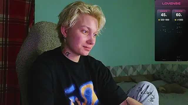 esajukyy online show from January 14, 12:56 pm