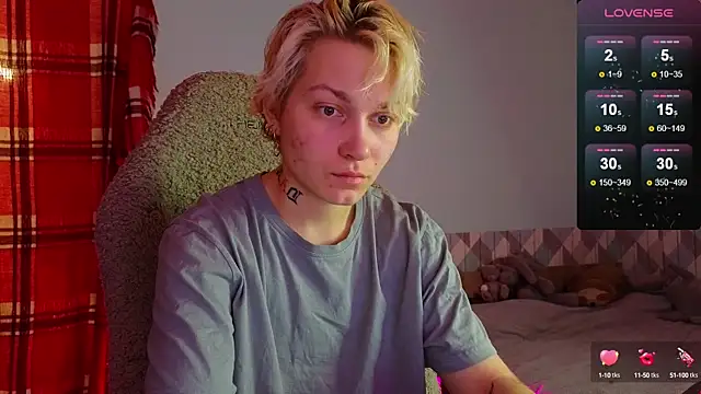 esajukyy online show from February 11, 3:29 pm