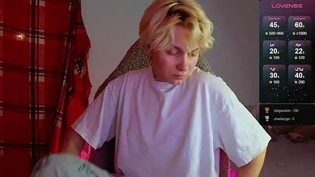 esajukyy online show from February 12, 6:51 pm