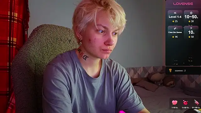 esajukyy online show from February 20, 1:30 pm