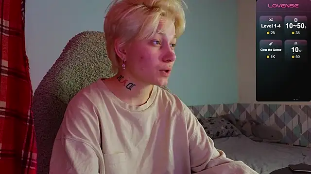 esajukyy online show from February 25, 3:27 pm