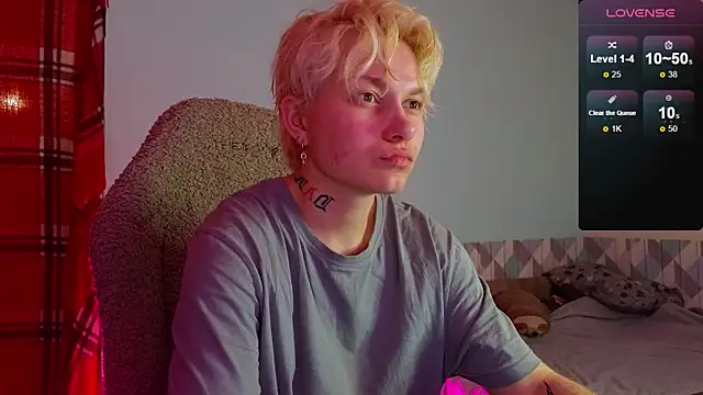 esajukyy online show from February 28, 1:36 pm