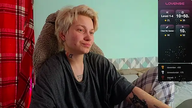 esajukyy online show from March 13, 7:42 am