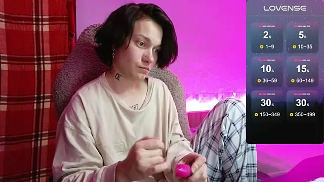 esajukyy online show from September 13, 4:51 pm