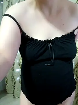 Snapshot of Miranda_Nancy chatting on November 6, 4:41 pm Miranda Nancy online show from November 6, 4:41 pm