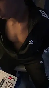 nick  yy online show from January 10, 8:21 pm