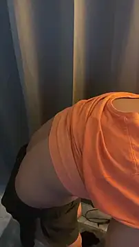 nick  yy online show from February 17, 7:49 am