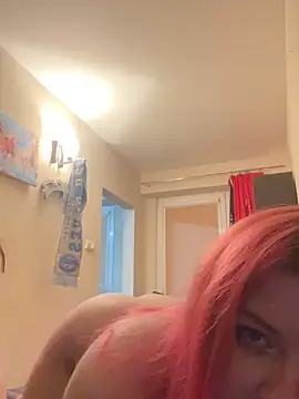 Snapshot of Llorey04 chatting on March 1, 9:50 pm Llorey04 online show from March 1, 9:50 pm