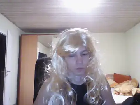 Snapshot of Kinky-Kristina chatting on February 28, 1:58 am Kinky-Kristina online show from February 28, 1:58 am