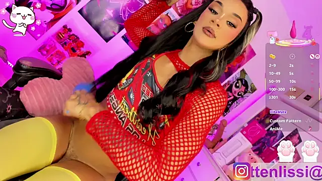 Snapshot of babylinsie chatting on September 23, 5:21 am babylinsie online show from September 23, 5:21 am