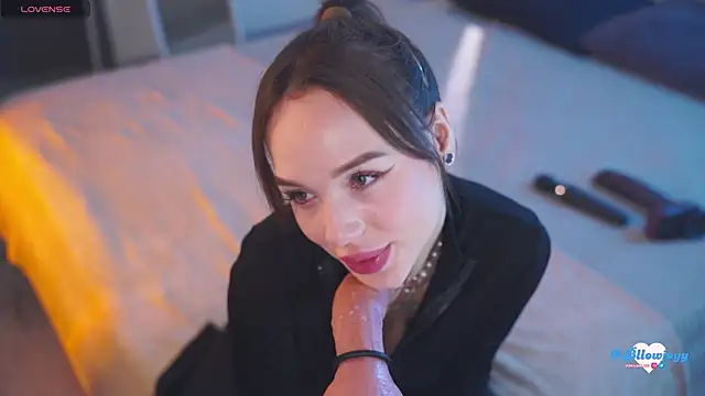 Bllowjoyy online show from October 2, 7:15 am