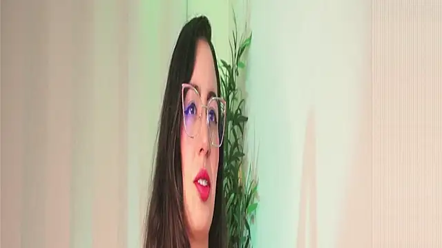 Snapshot of Kendal_Mosk chatting on April 29, 5:06 pm Kendal Mosk online show from April 29, 5:06 pm