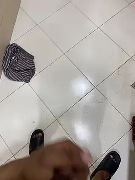 Lahcene online show from February 11, 2:44 pm