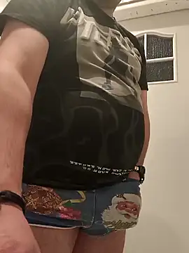 Snapshot of Alek7788 chatting on February 16, 3:19 pm Alek7788 online show from February 16, 3:19 pm