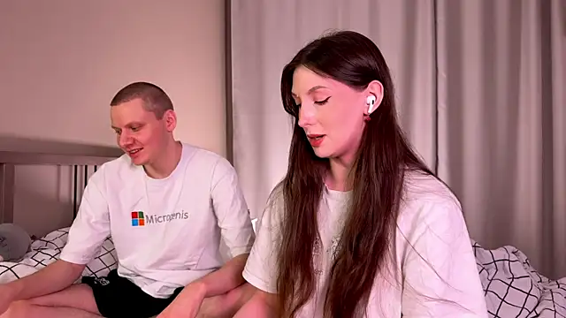 Snapshot of eternal_dream_ chatting on December 10, 5:44 pm eternal dream  online show from December 10, 5:44 pm