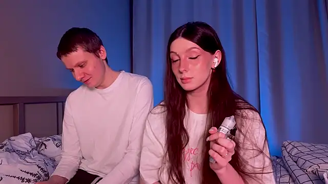 Snapshot of eternal_dream_ chatting on March 21, 10:06 pm eternal dream  online show from March 21, 10:06 pm