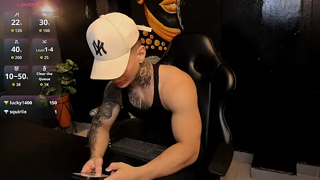 Flynn Riider online show from November 17, 5:19 pm