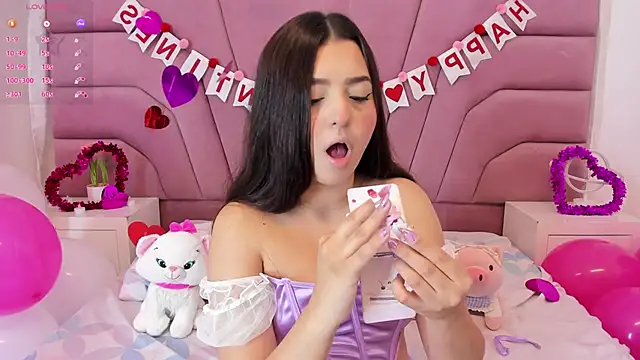 zoewillian online show from February 15, 8:33 pm