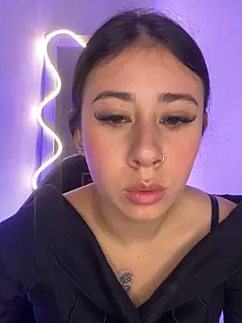 Zoee t online show from November 2, 4:04 am