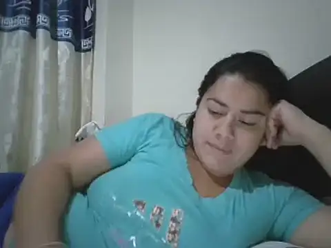 kivylovehot online show from January 10, 11:39 pm