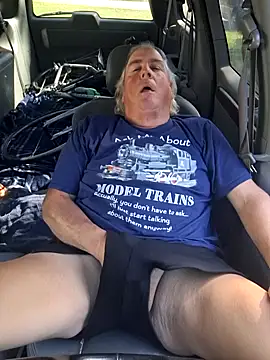 Snapshot of Bus310A chatting on September 29, 4:01 pm Bus310A online show from September 29, 4:01 pm