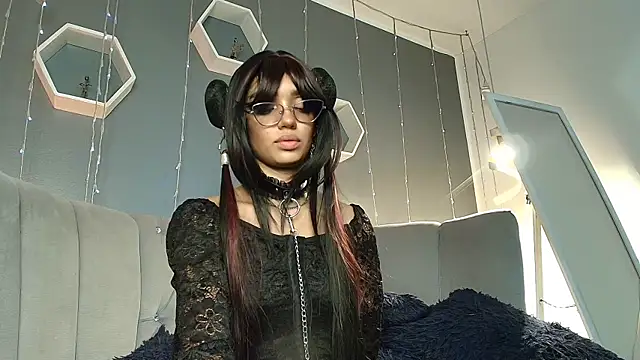 Snapshot of slutty_venus chatting on January 20, 11:43 pm slutty venus online show from January 20, 11:43 pm