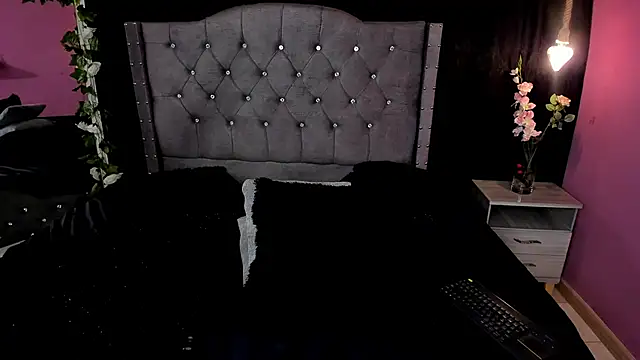 Snapshot of slutty_venus chatting on February 27, 10:26 am slutty venus online show from February 27, 10:26 am
