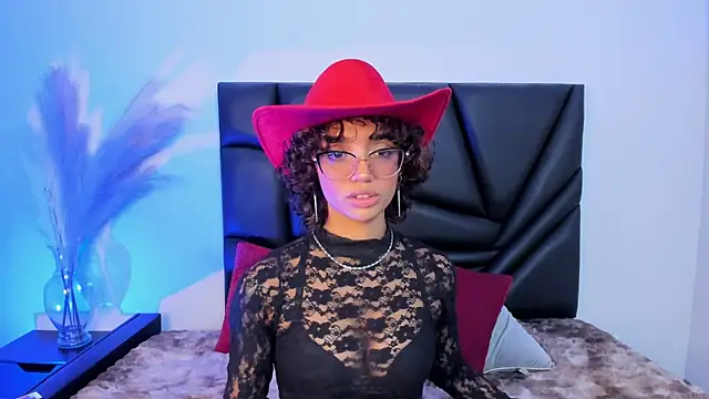 Snapshot of slutty_venus chatting on September 27, 7:41 pm slutty venus online show from September 27, 7:41 pm