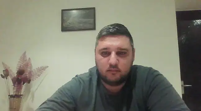  revianzip1 online show from December 9, 7:50 pm