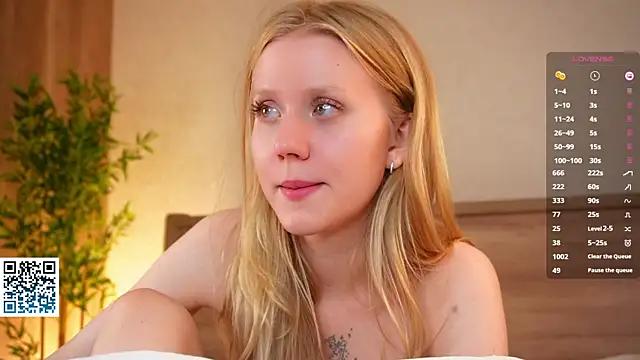 WiloneEsse online show from October 5, 3:32 pm