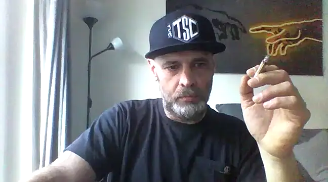 Snapshot of Avamereandmikel chatting on February 26, 4:24 pm Avamereandmikel online show from February 26, 4:24 pm