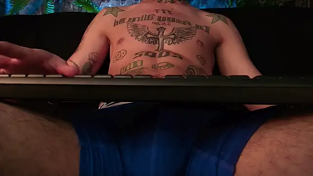 Junihn0 online show from December 20, 3:10 pm