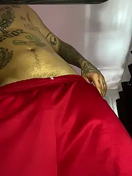 Junihn0 online show from January 28, 7:00 pm