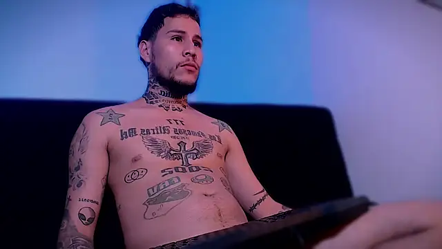 Junihn0 online show from September 10, 9:37 pm