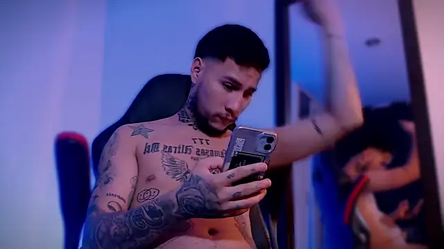 Junihn0 online show from September 12, 8:53 pm