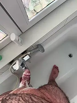 Loco42- online show from January 21, 1:22 pm