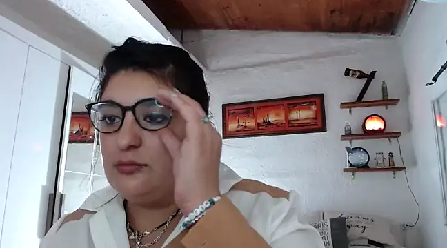 infiernowoman23 online show from December 25, 2:35 am