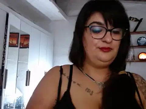 infiernowoman23 online show from January 4, 5:05 am