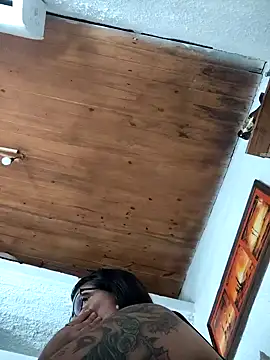 infiernowoman23 online show from January 10, 9:31 pm