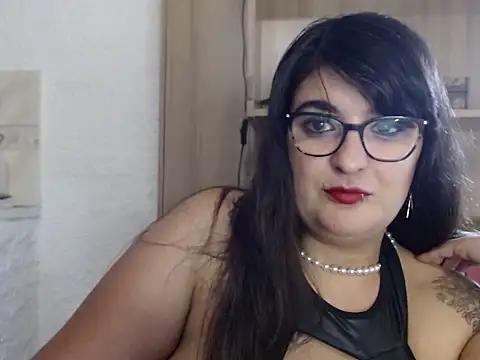 infiernowoman23 online show from January 18, 12:02 am